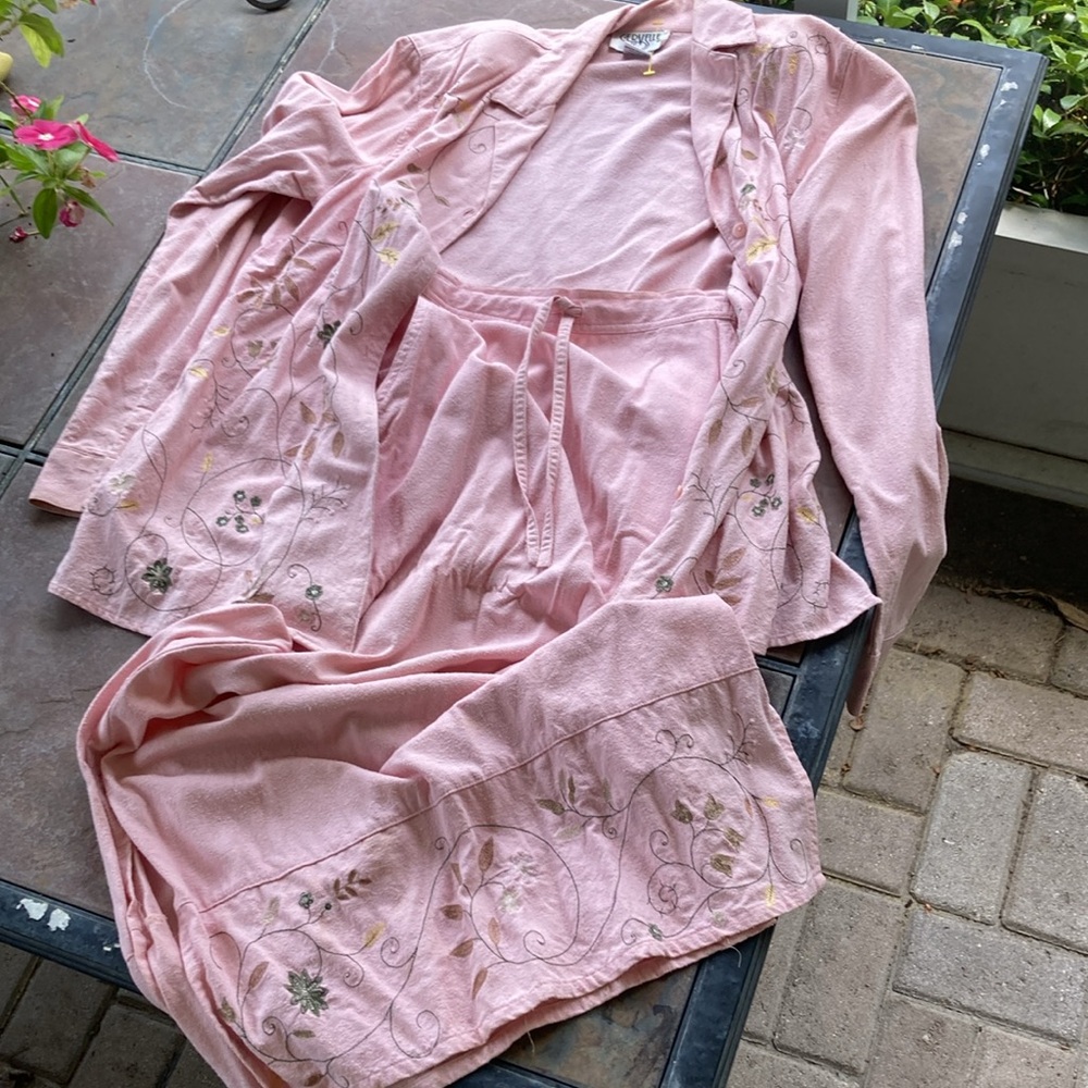 Raw Silk Embroidered Skirt Suit w drawstring skirt